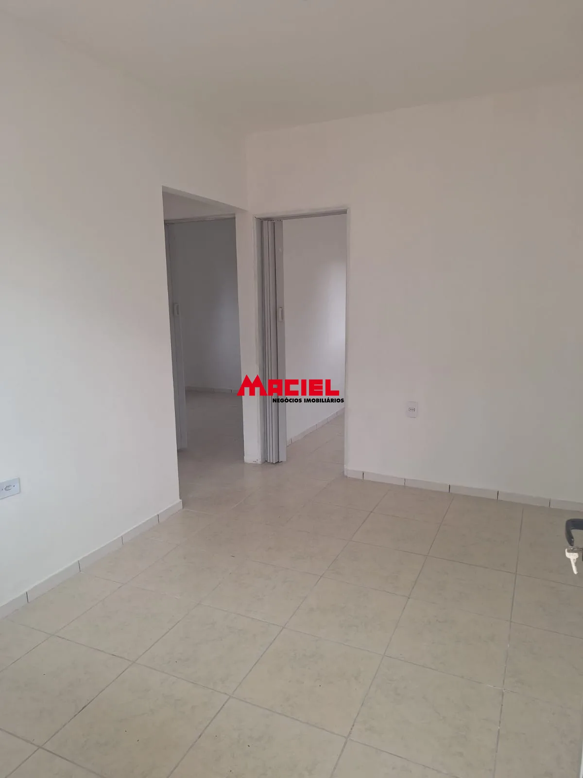 Alugar Casa / Ed&iacute;cula em S&atilde;o Jos&eacute; dos Campos R$ 1.550,00 - Foto 2