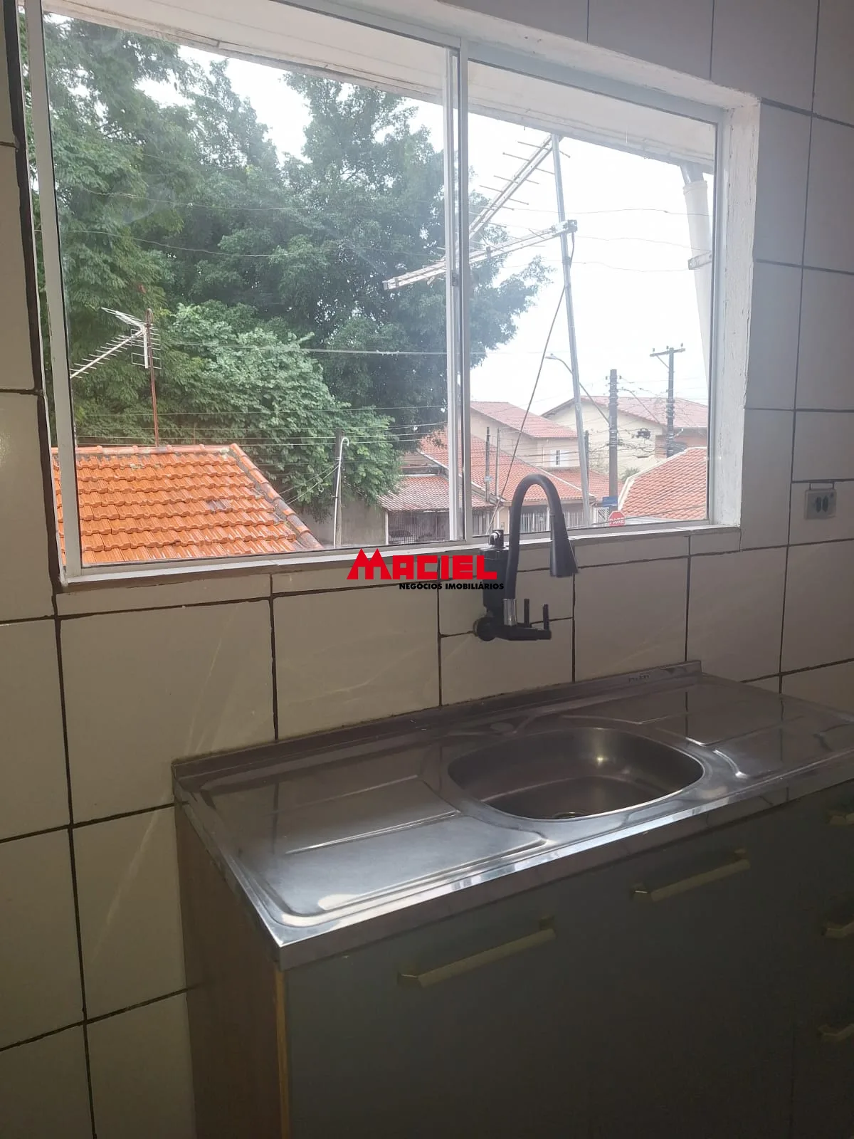 Alugar Casa / Ed&iacute;cula em S&atilde;o Jos&eacute; dos Campos R$ 1.550,00 - Foto 10