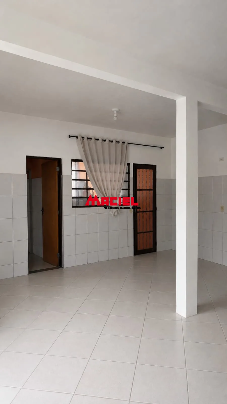 Alugar Comercial / Ponto Comercial em S&atilde;o Jos&eacute; dos Campos R$ 1.600,00 - Foto 2