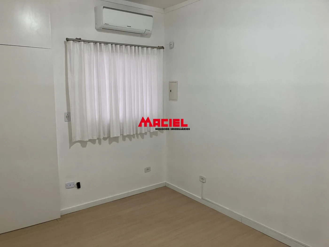 Alugar Comercial / Pr&eacute;dio em S&atilde;o Jos&eacute; dos Campos R$ 10.000,00 - Foto 2