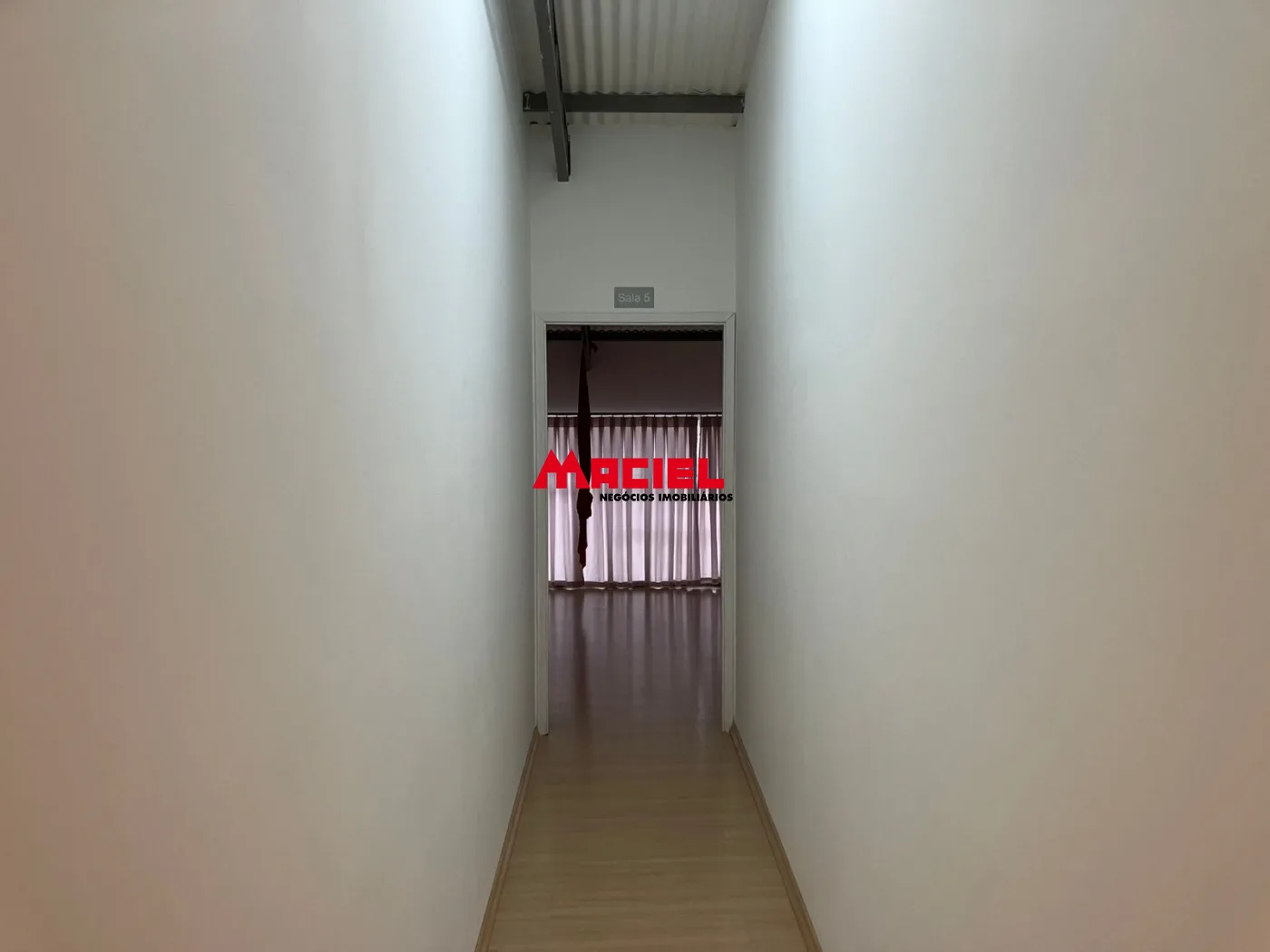 Alugar Comercial / Pr&eacute;dio em S&atilde;o Jos&eacute; dos Campos R$ 10.000,00 - Foto 9