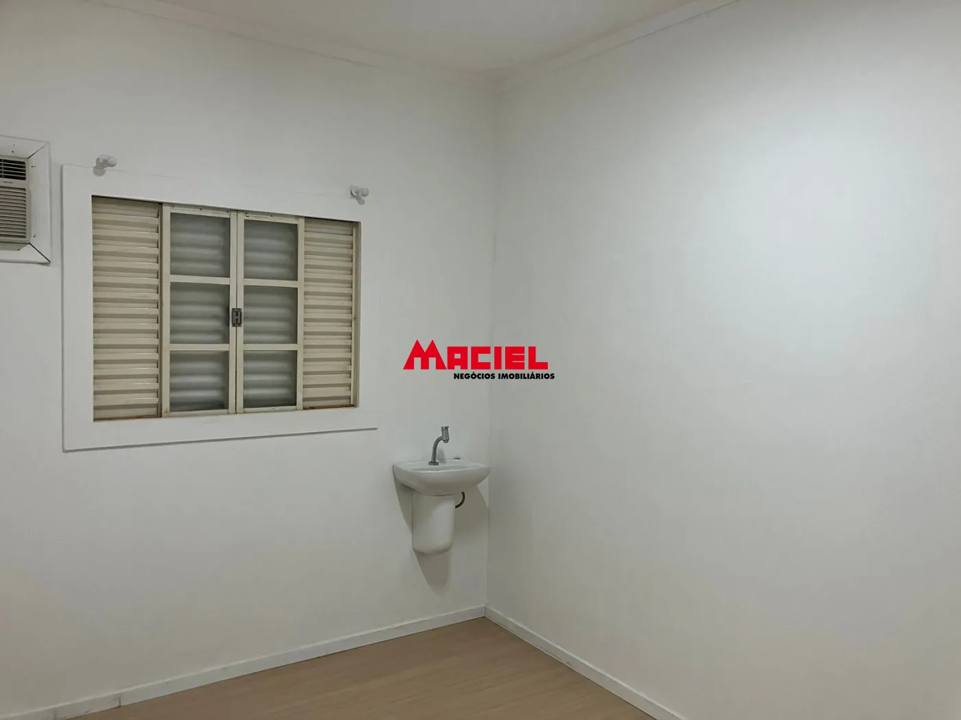 Alugar Comercial / Pr&eacute;dio em S&atilde;o Jos&eacute; dos Campos R$ 10.000,00 - Foto 16