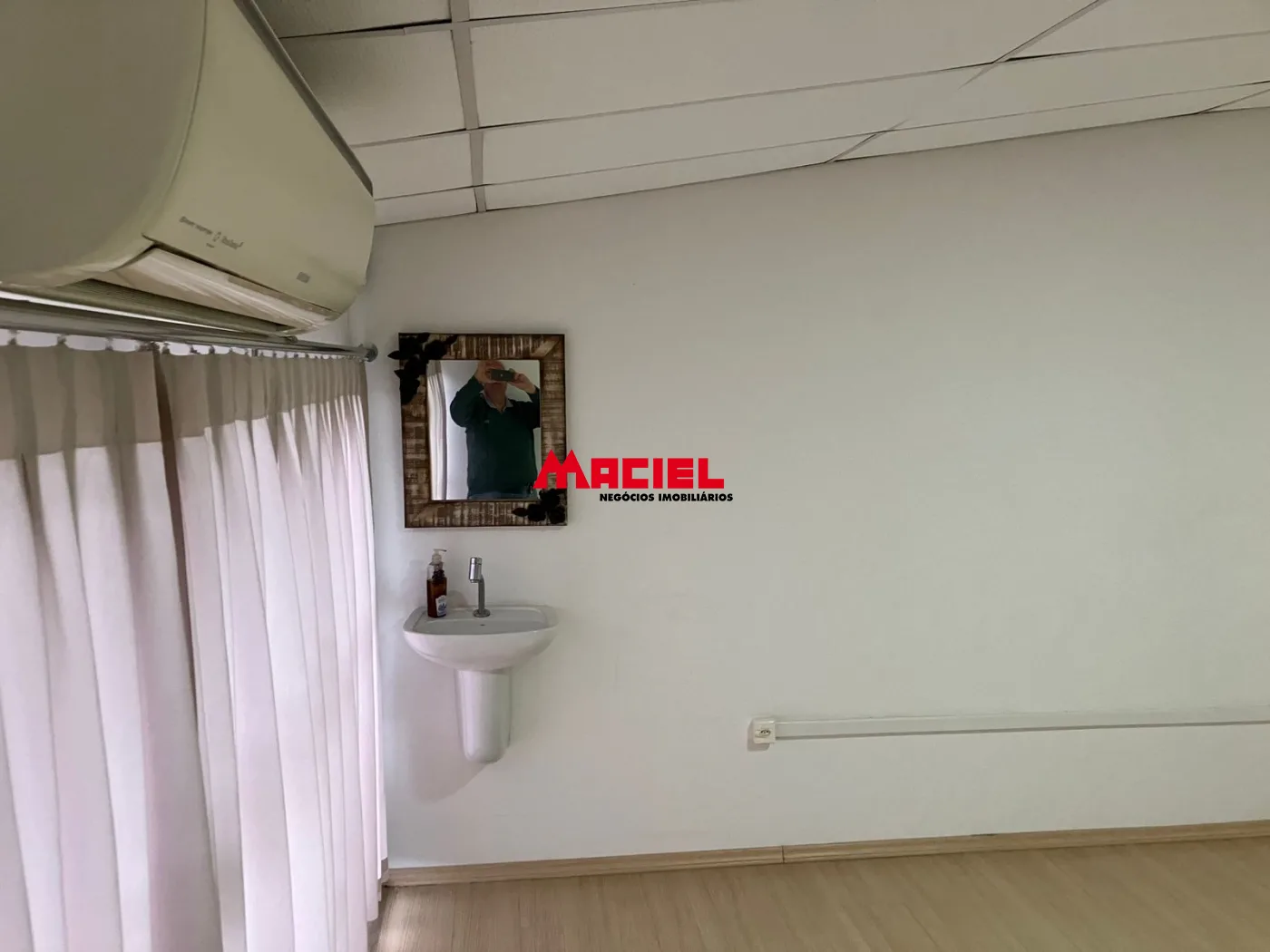 Alugar Comercial / Pr&eacute;dio em S&atilde;o Jos&eacute; dos Campos R$ 10.000,00 - Foto 17