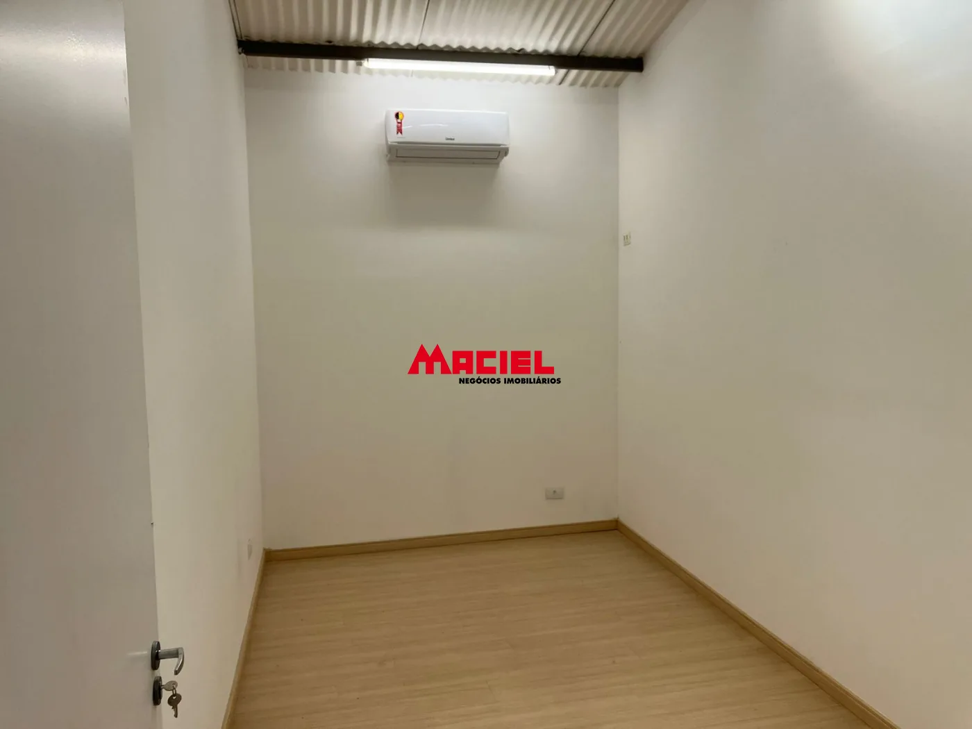 Alugar Comercial / Pr&eacute;dio em S&atilde;o Jos&eacute; dos Campos R$ 10.000,00 - Foto 26