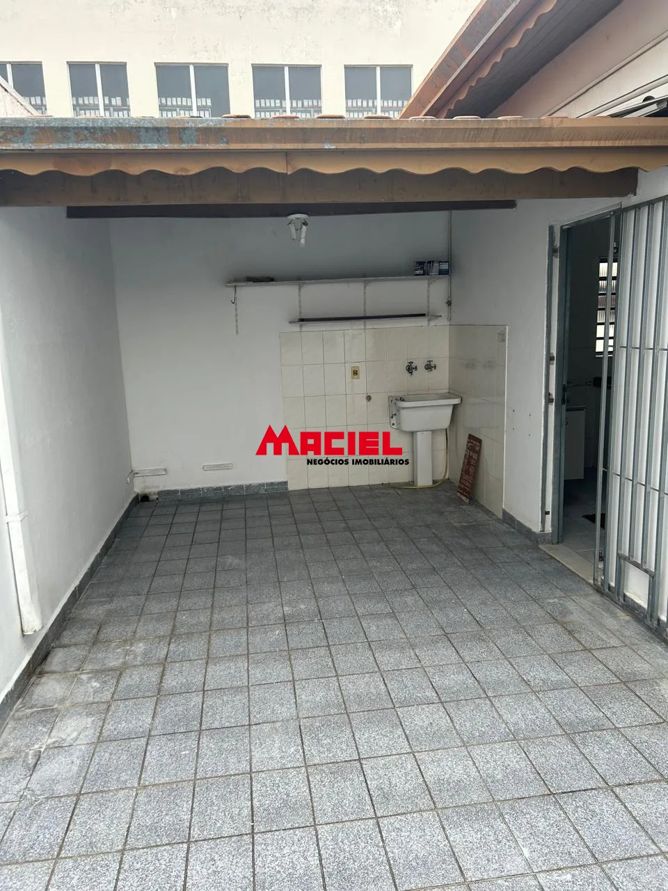 Alugar Casa / Sobrado em S&atilde;o Jos&eacute; dos Campos R$ 3.000,00 - Foto 14