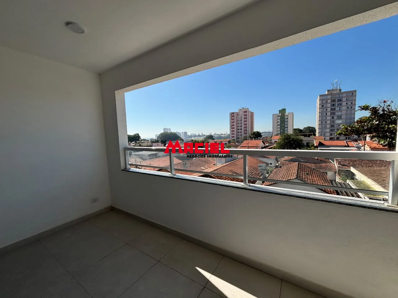 Comprar Apartamento / Padr&atilde;o em S&atilde;o Jos&eacute; dos Campos R$ 450.000,00 - Foto 2