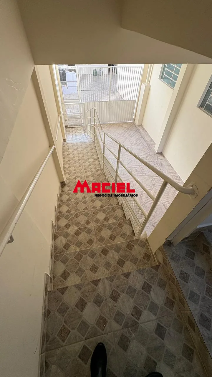 Alugar Casa / Padr&atilde;o em S&atilde;o Jos&eacute; dos Campos R$ 3.200,00 - Foto 2