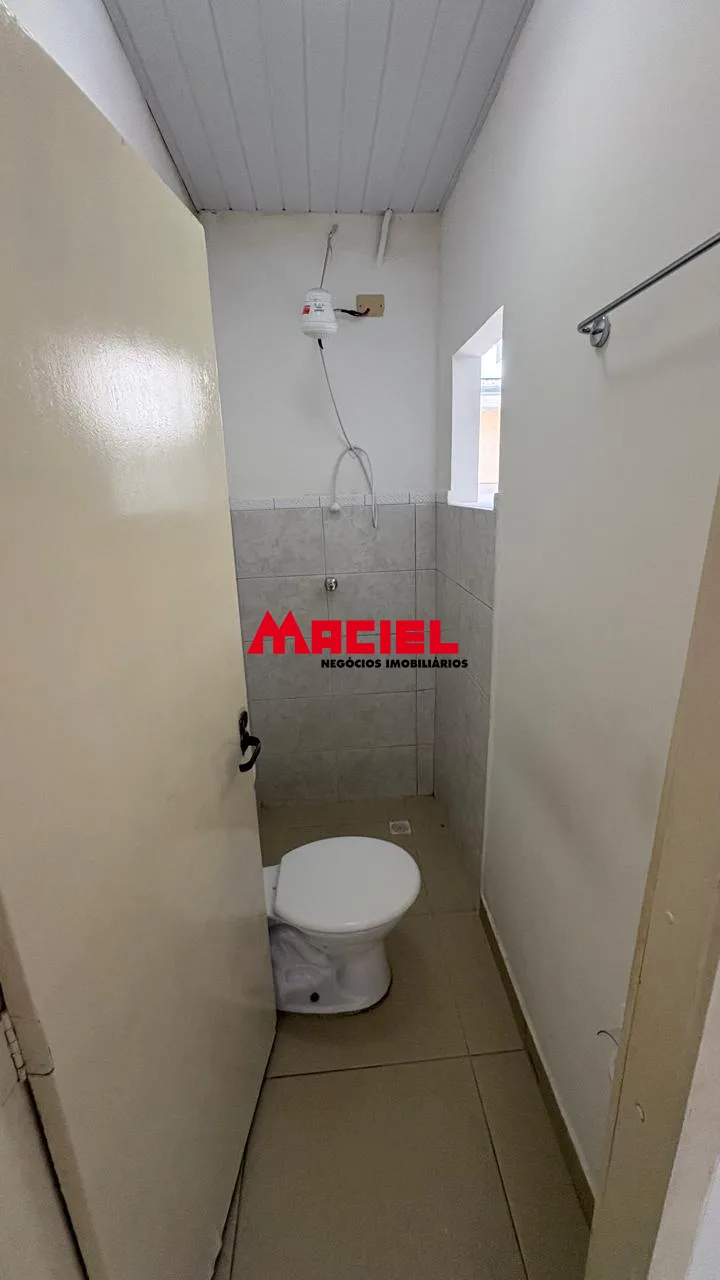 Alugar Casa / Padr&atilde;o em S&atilde;o Jos&eacute; dos Campos R$ 3.200,00 - Foto 12