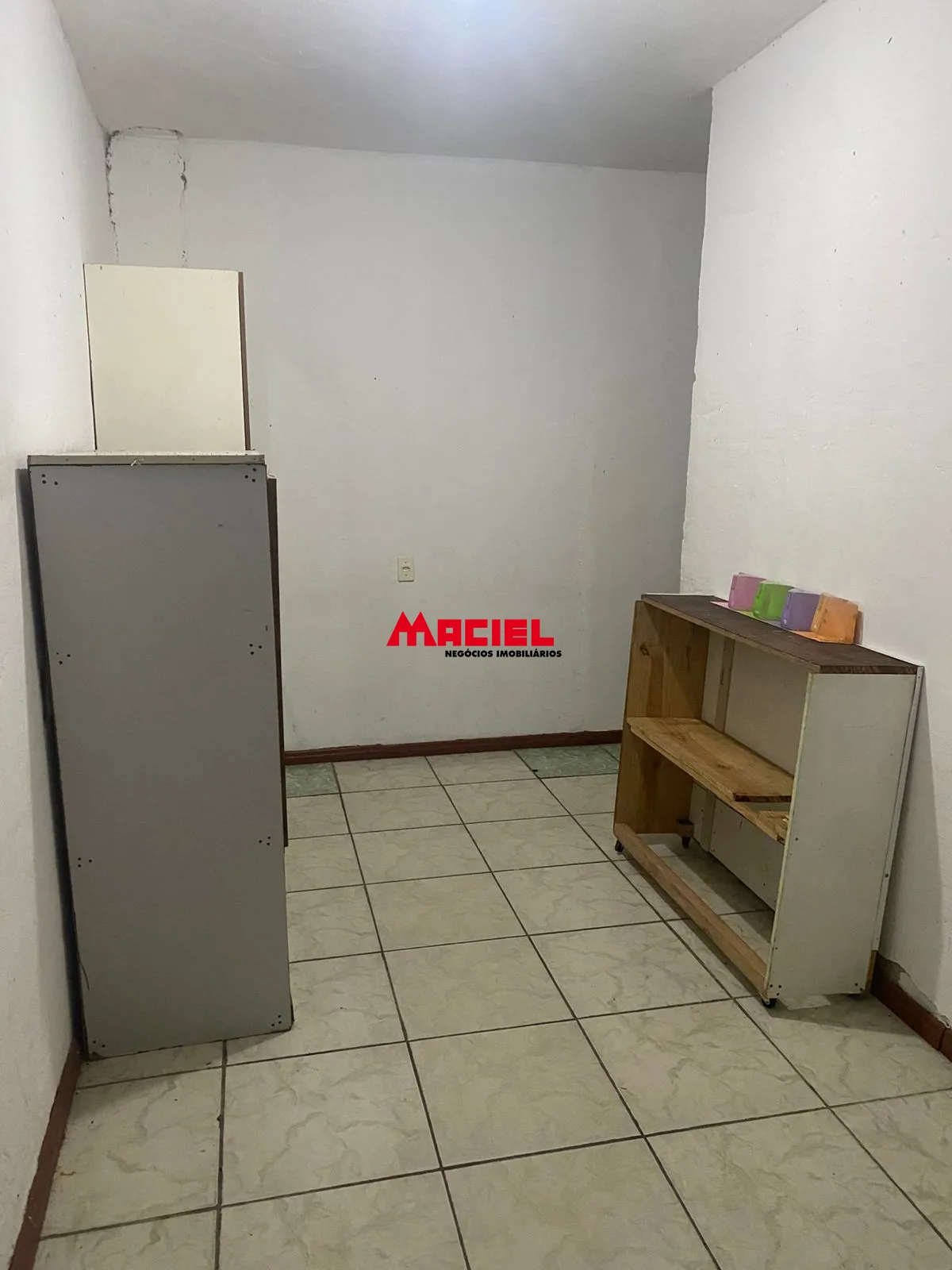 Alugar Comercial / Ponto Comercial em S&atilde;o Jos&eacute; dos Campos R$ 3.500,00 - Foto 4