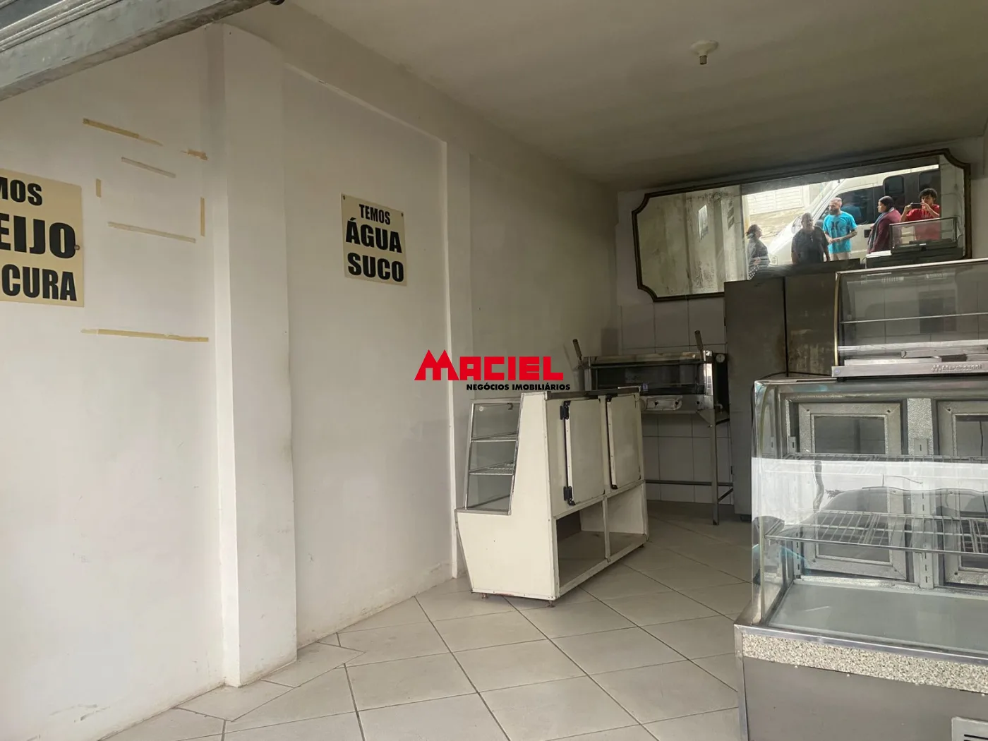 Alugar Comercial / Ponto Comercial em S&atilde;o Jos&eacute; dos Campos R$ 3.500,00 - Foto 8