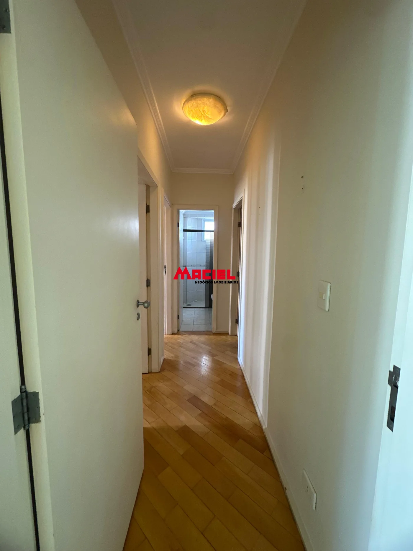Alugar Apartamento / Padr&atilde;o em S&atilde;o Jos&eacute; dos Campos R$ 4.500,00 - Foto 5