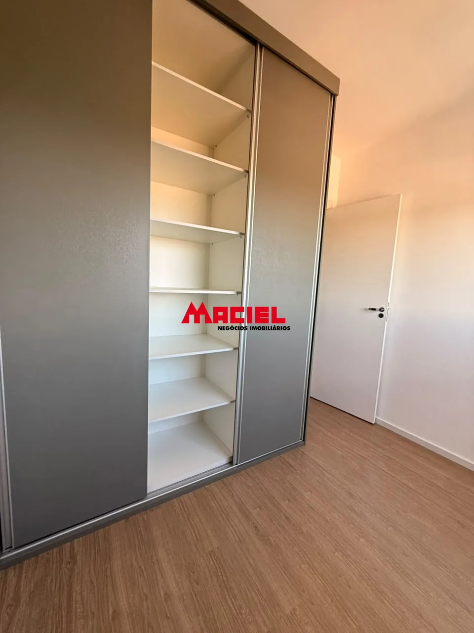 Comprar Apartamento / Padr&atilde;o em S&atilde;o Jos&eacute; dos Campos R$ 850.000,00 - Foto 11