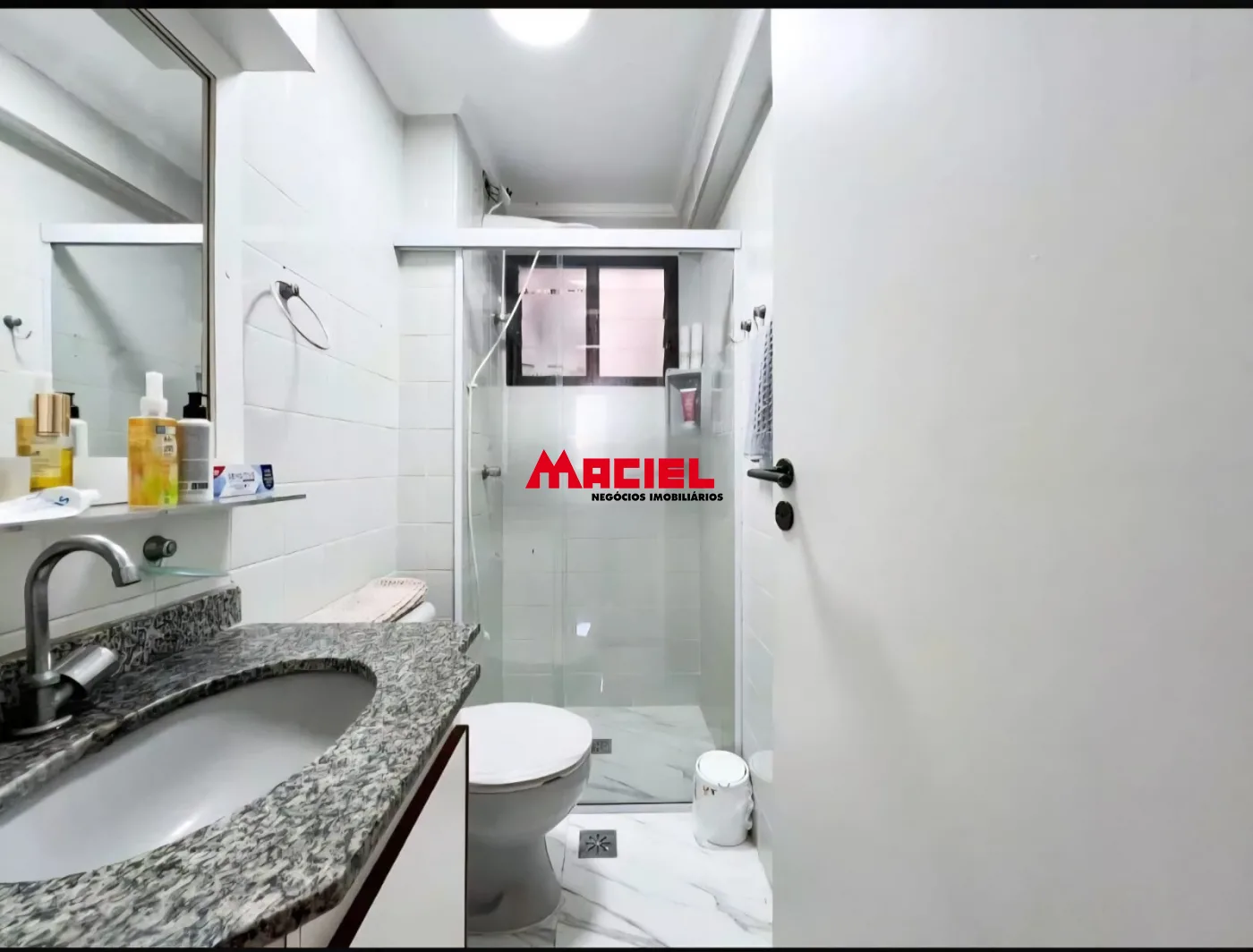 Comprar Apartamento / Padr&atilde;o em S&atilde;o Jos&eacute; dos Campos R$ 830.000,00 - Foto 12