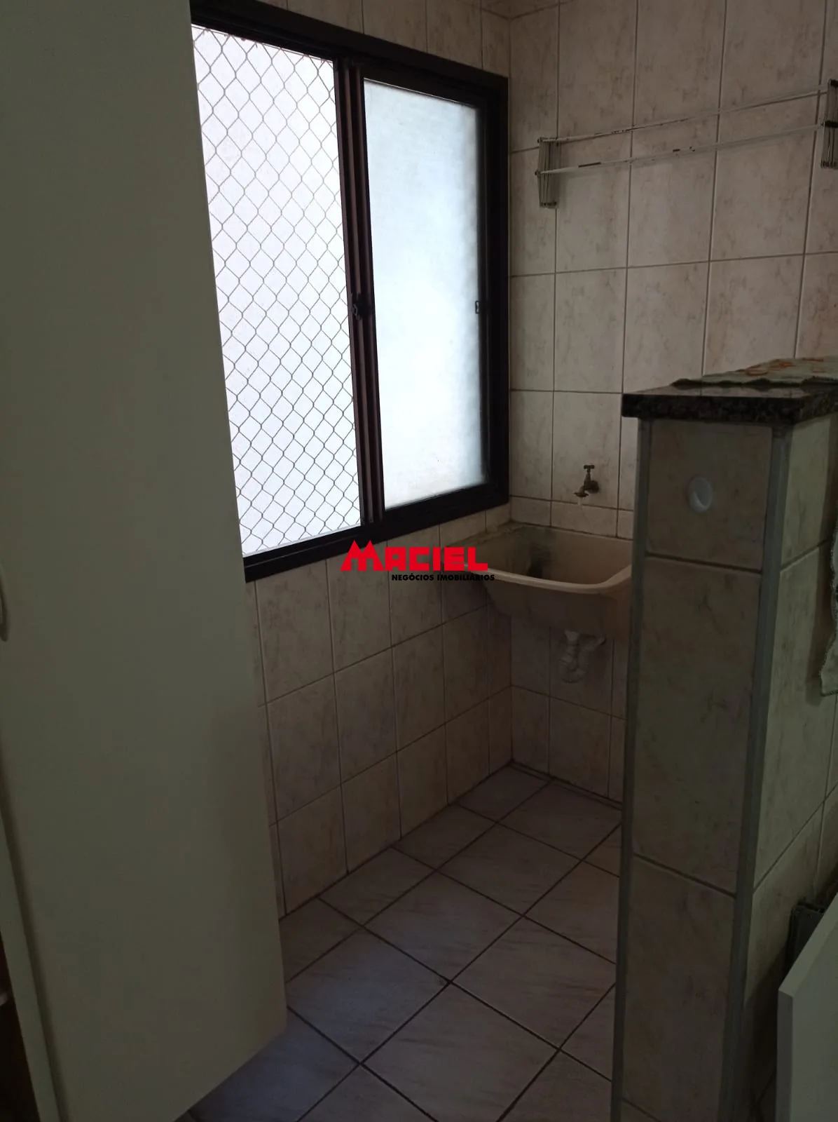 Alugar Apartamento / Padr&atilde;o em S&atilde;o Jos&eacute; dos Campos R$ 1.900,00 - Foto 6