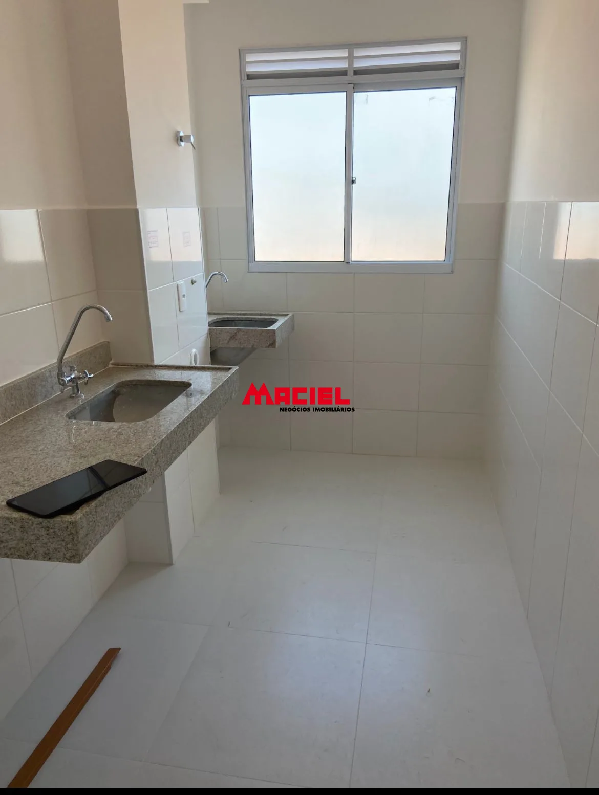 Alugar Apartamento / Padr&atilde;o em S&atilde;o Jos&eacute; dos Campos R$ 2.200,00 - Foto 2