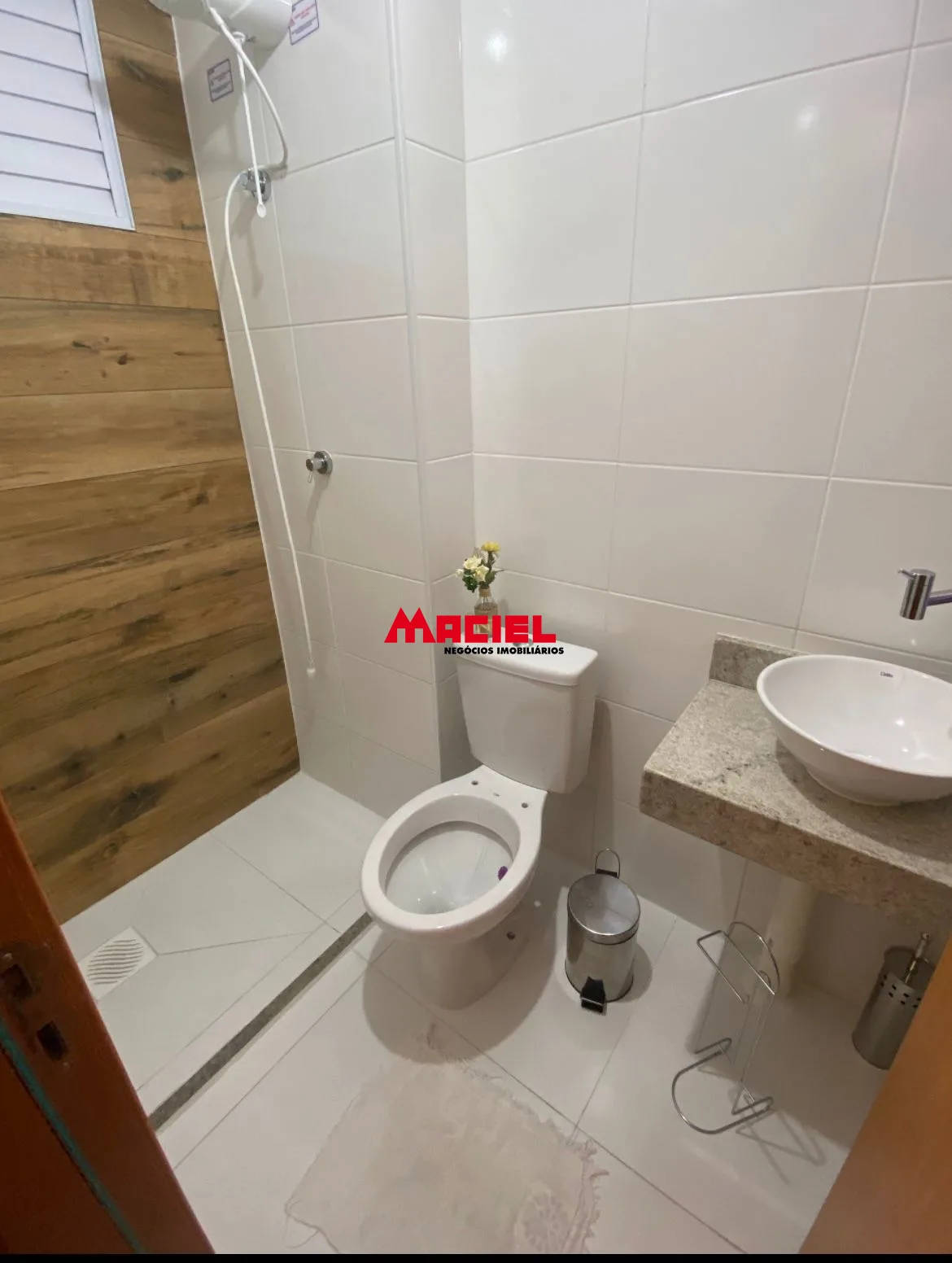 Alugar Apartamento / Padr&atilde;o em S&atilde;o Jos&eacute; dos Campos R$ 2.200,00 - Foto 10