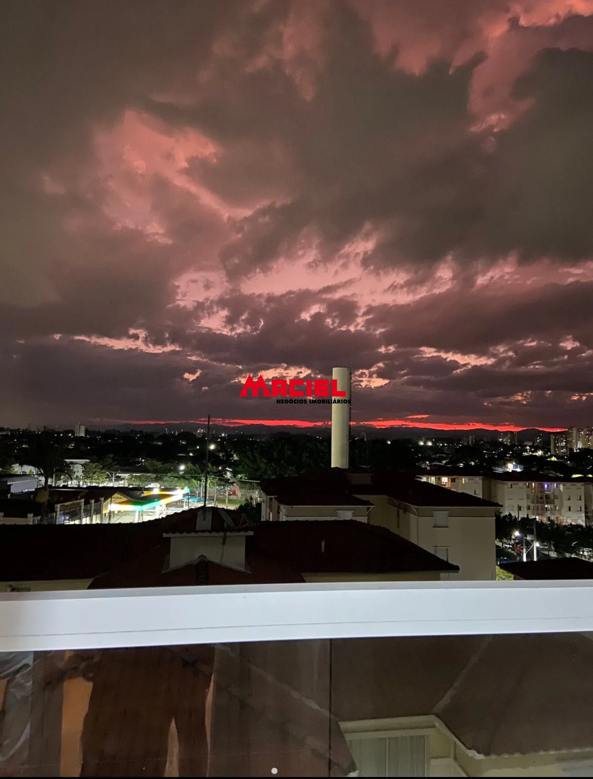 Alugar Apartamento / Padr&atilde;o em S&atilde;o Jos&eacute; dos Campos R$ 2.200,00 - Foto 9