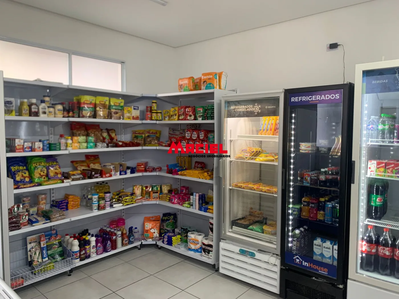 Alugar Apartamento / Padr&atilde;o em S&atilde;o Jos&eacute; dos Campos R$ 2.200,00 - Foto 16