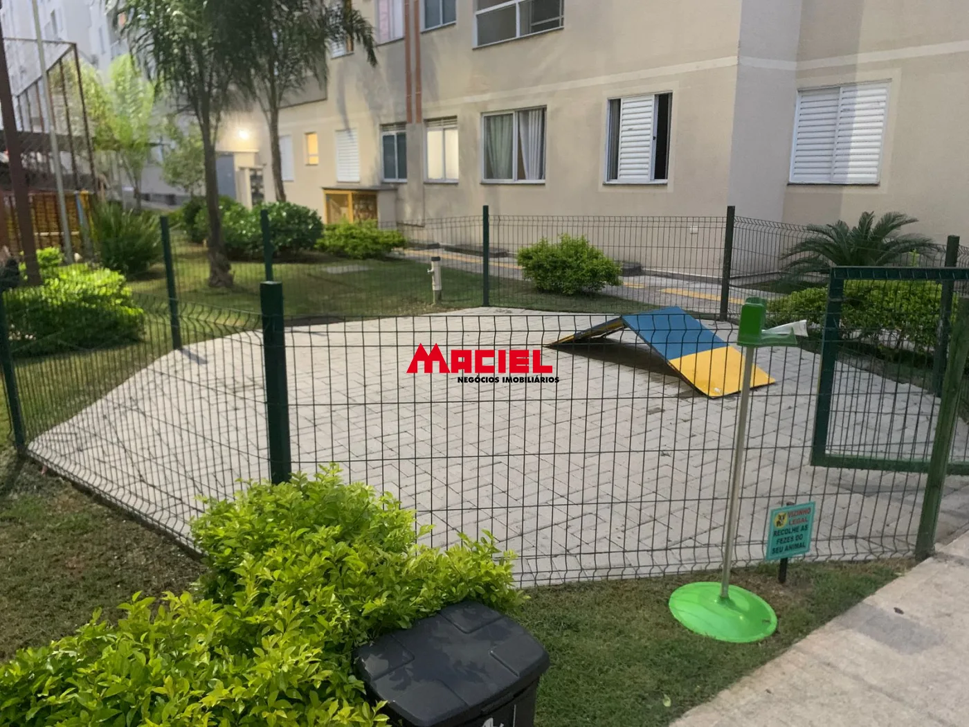 Alugar Apartamento / Padr&atilde;o em S&atilde;o Jos&eacute; dos Campos R$ 2.200,00 - Foto 19