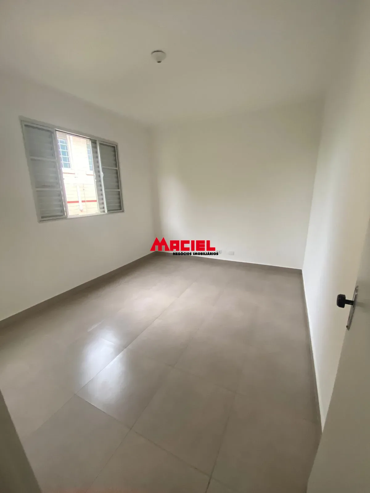 Alugar Apartamento / Padr&atilde;o em S&atilde;o Jos&eacute; dos Campos R$ 1.700,00 - Foto 6