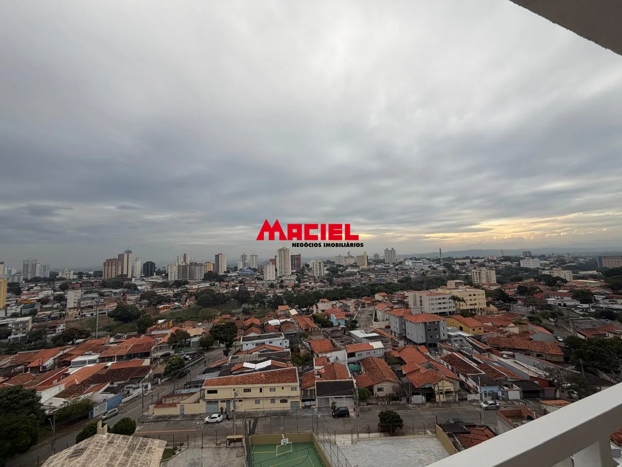 Alugar Apartamento / Padr&atilde;o em S&atilde;o Jos&eacute; dos Campos R$ 2.600,00 - Foto 3