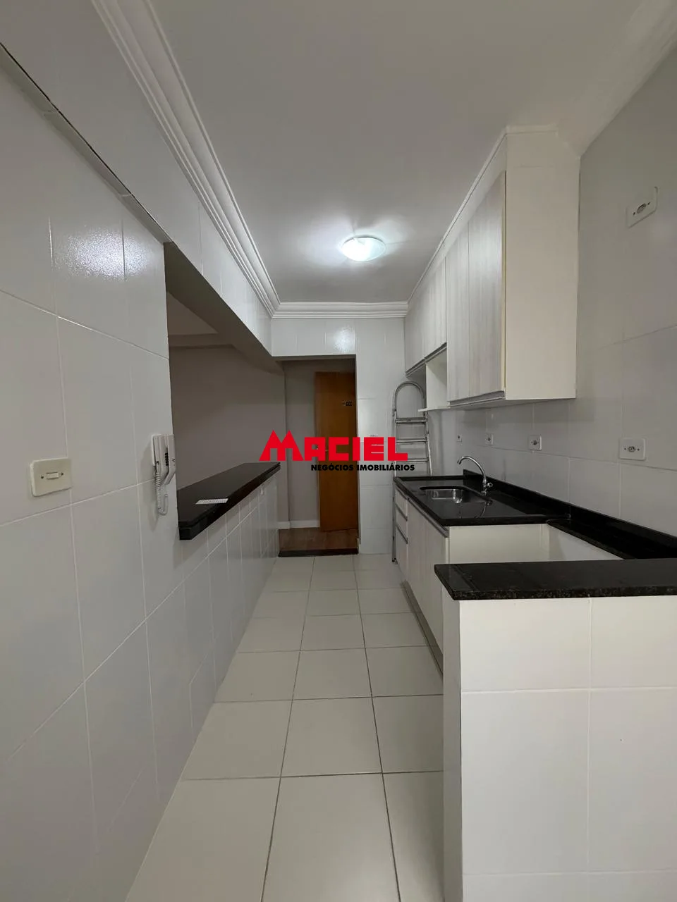 Alugar Apartamento / Padr&atilde;o em S&atilde;o Jos&eacute; dos Campos R$ 2.600,00 - Foto 10