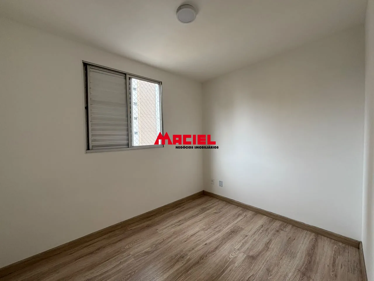 Comprar Apartamento / Padr&atilde;o em S&atilde;o Jos&eacute; dos Campos R$ 325.000,00 - Foto 3