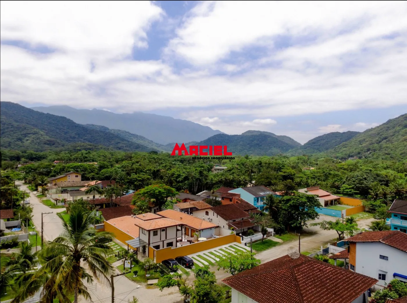 Comprar Comercial / Pr&eacute;dio em Ubatuba R$ 3.500.000,00 - Foto 2