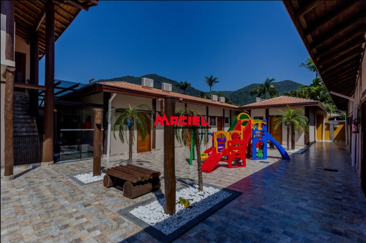 Comprar Comercial / Pr&eacute;dio em Ubatuba R$ 3.500.000,00 - Foto 5