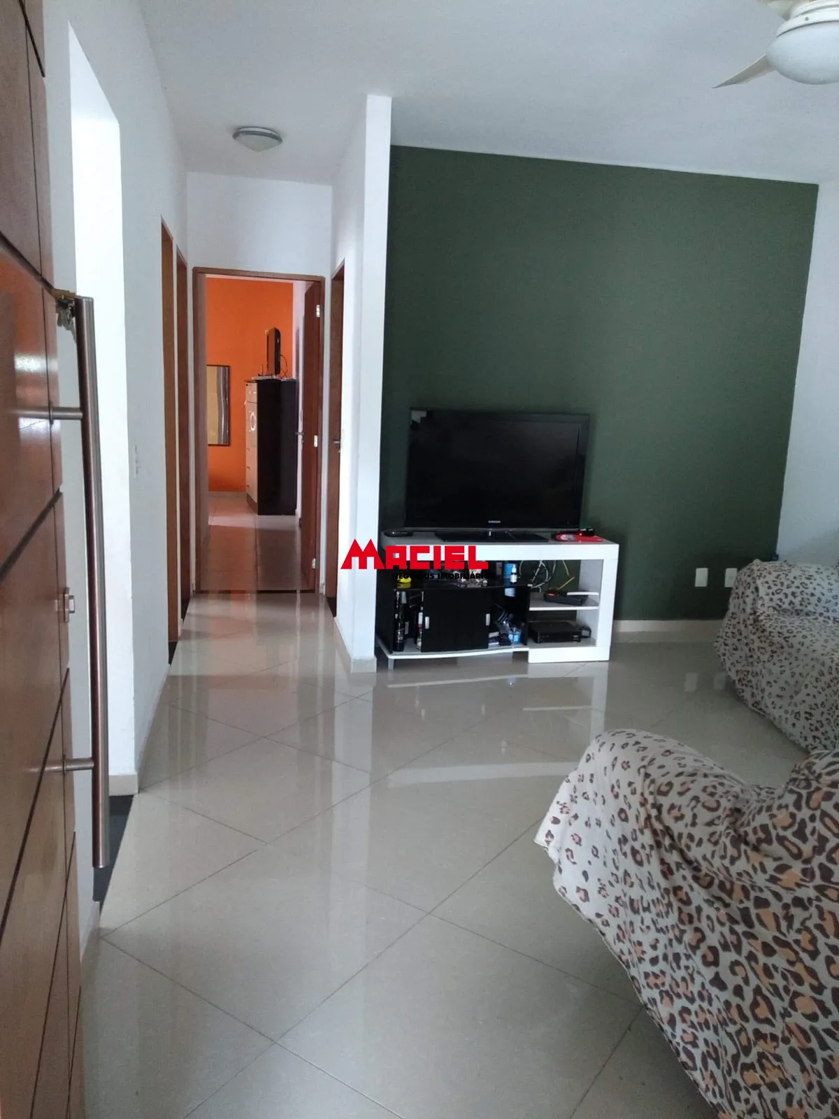 Comprar Casa / Condom&iacute;nio em Ca&ccedil;apava R$ 405.000,00 - Foto 3