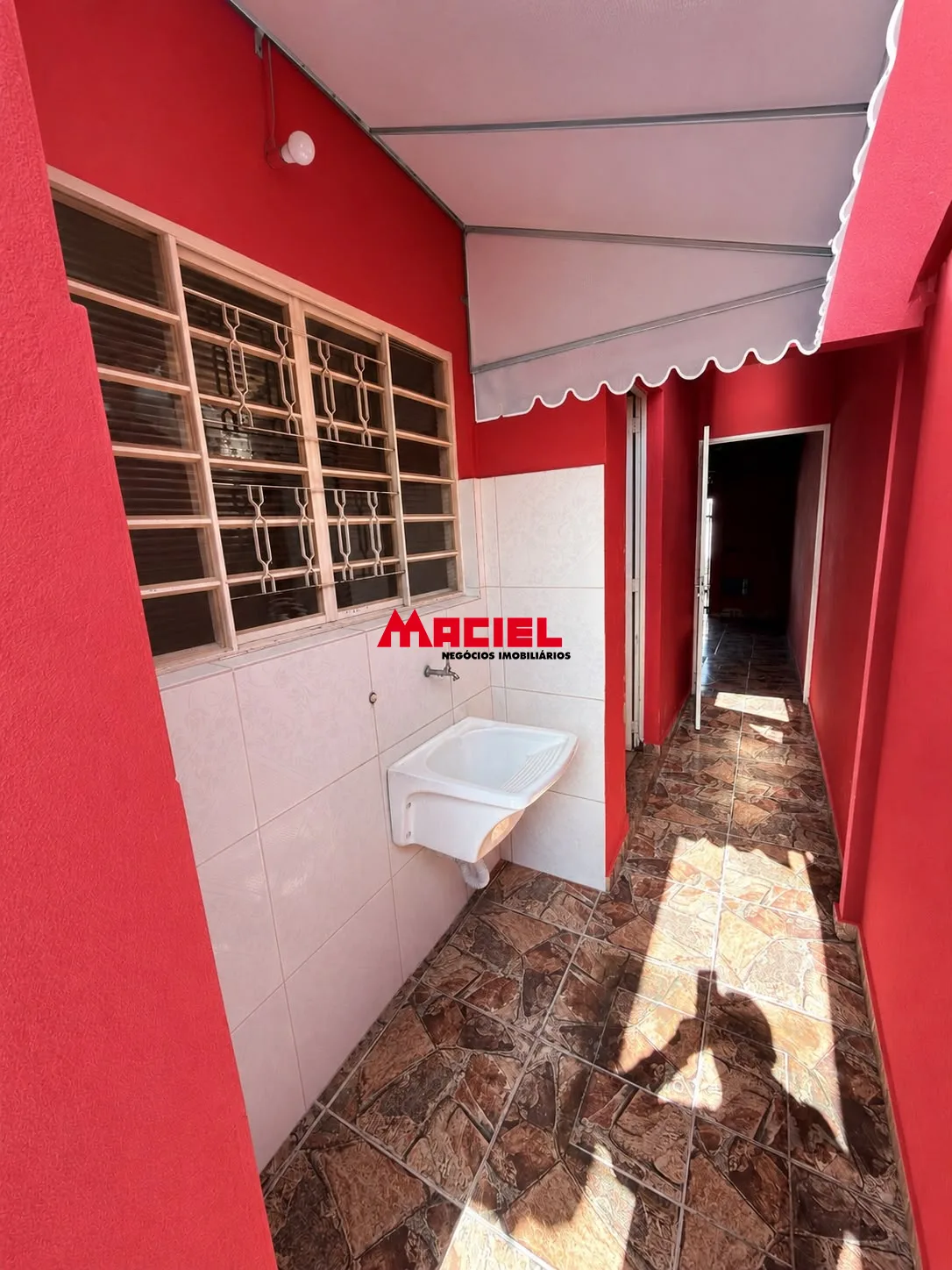 Comprar Casa / Padr&atilde;o em Ca&ccedil;apava R$ 298.000,00 - Foto 5