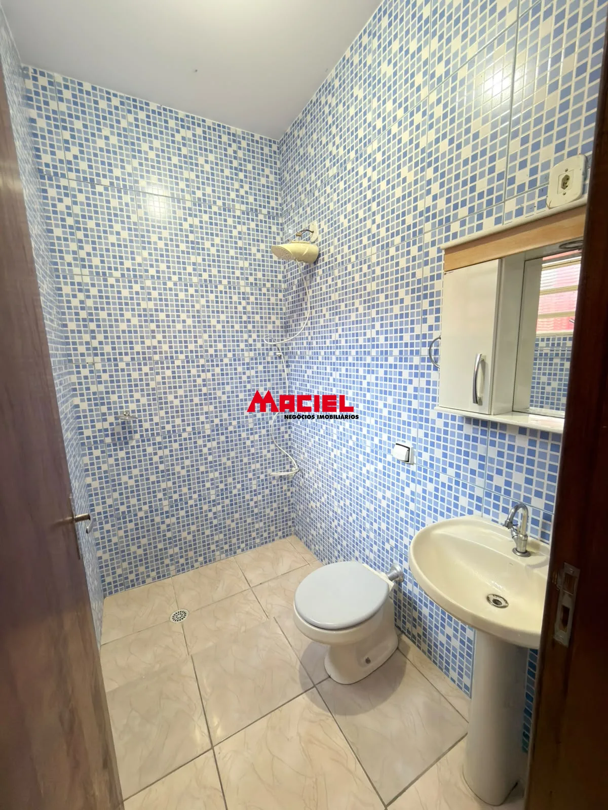 Comprar Casa / Padr&atilde;o em Ca&ccedil;apava R$ 298.000,00 - Foto 6