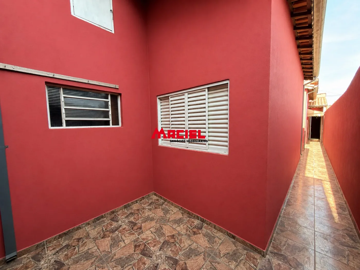 Comprar Casa / Padr&atilde;o em Ca&ccedil;apava R$ 298.000,00 - Foto 8