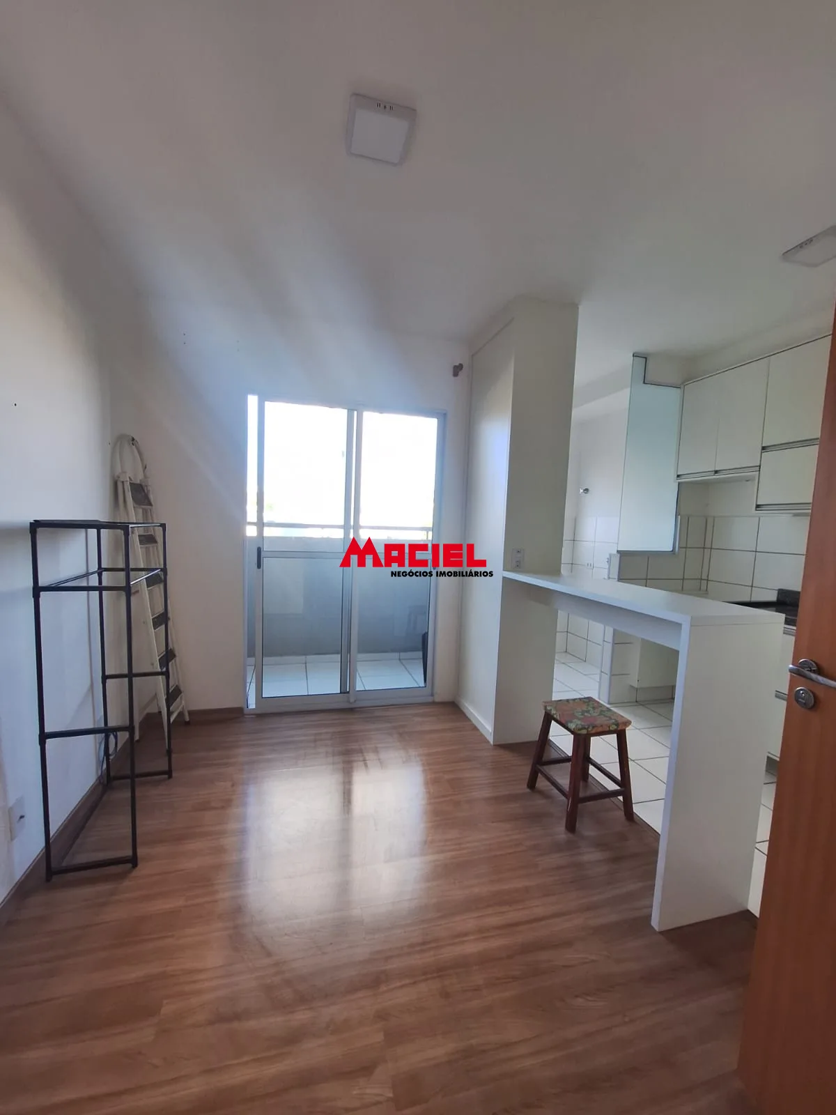 Alugar Apartamento / Padr&atilde;o em S&atilde;o Jos&eacute; dos Campos R$ 2.300,00 - Foto 18