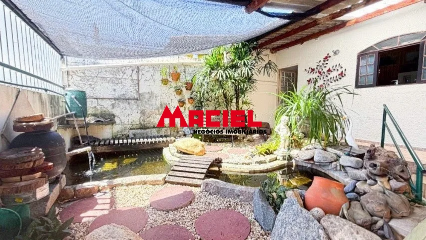 Comprar Casa / Padr&atilde;o em Ca&ccedil;apava R$ 498.000,00 - Foto 1