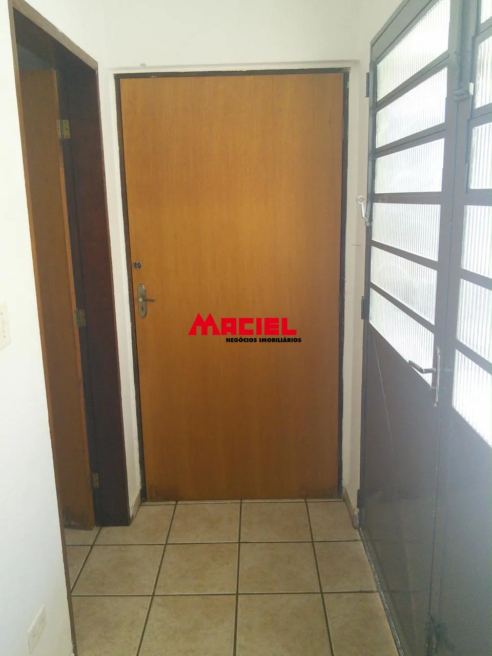 Alugar Comercial / Sala em S&atilde;o Jos&eacute; dos Campos R$ 2.200,00 - Foto 6