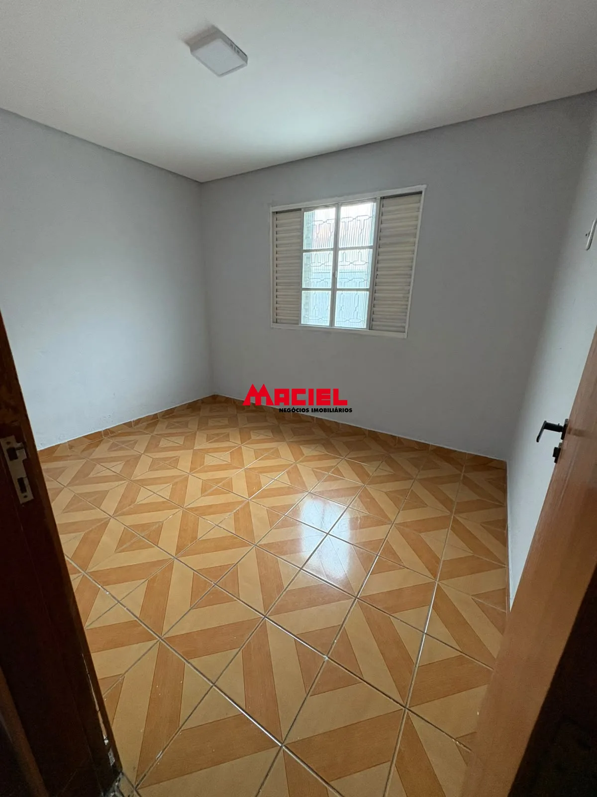 Alugar Casa / Padr&atilde;o em S&atilde;o Jos&eacute; dos Campos R$ 2.800,00 - Foto 11