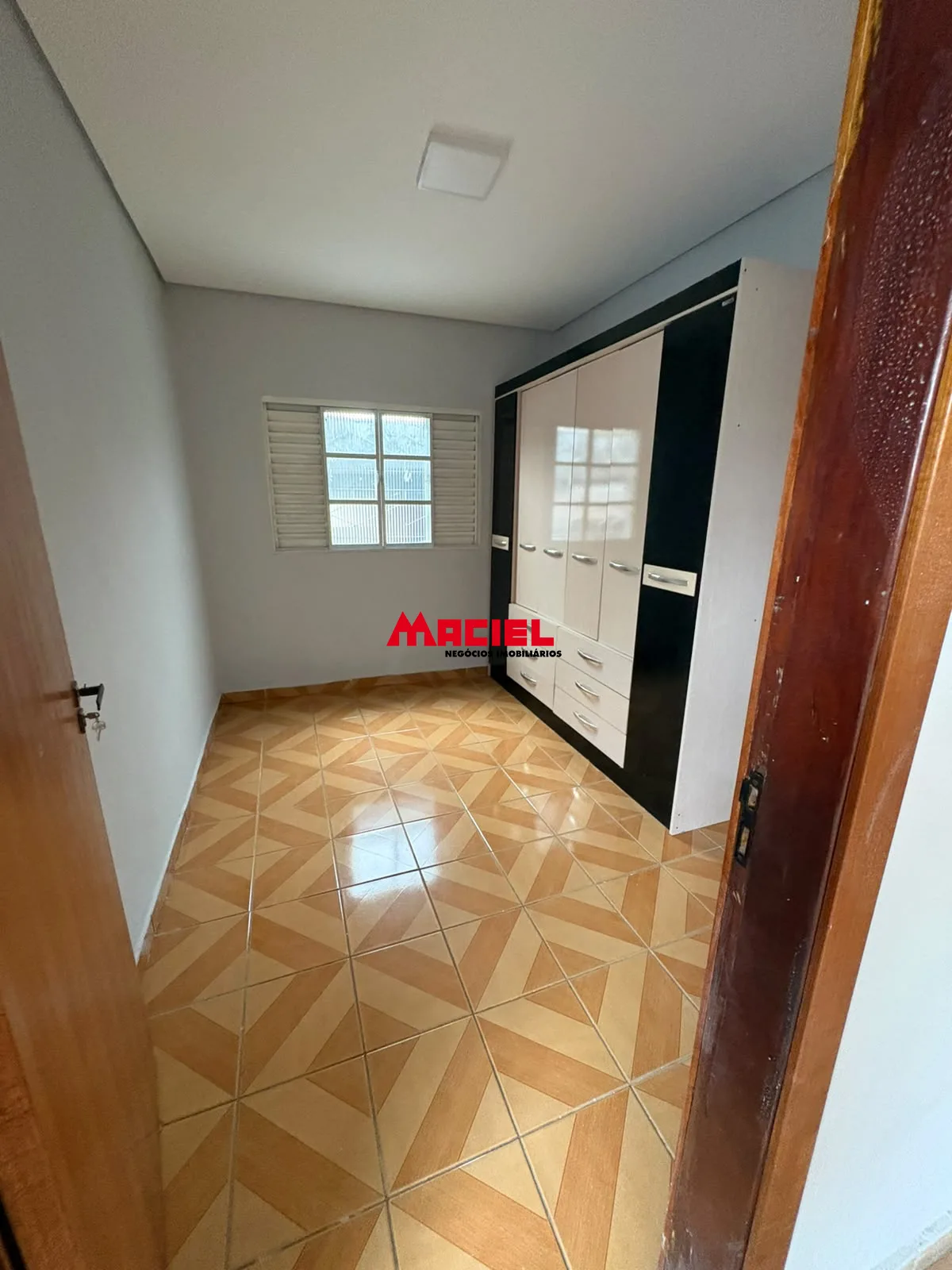 Alugar Casa / Padr&atilde;o em S&atilde;o Jos&eacute; dos Campos R$ 2.800,00 - Foto 12