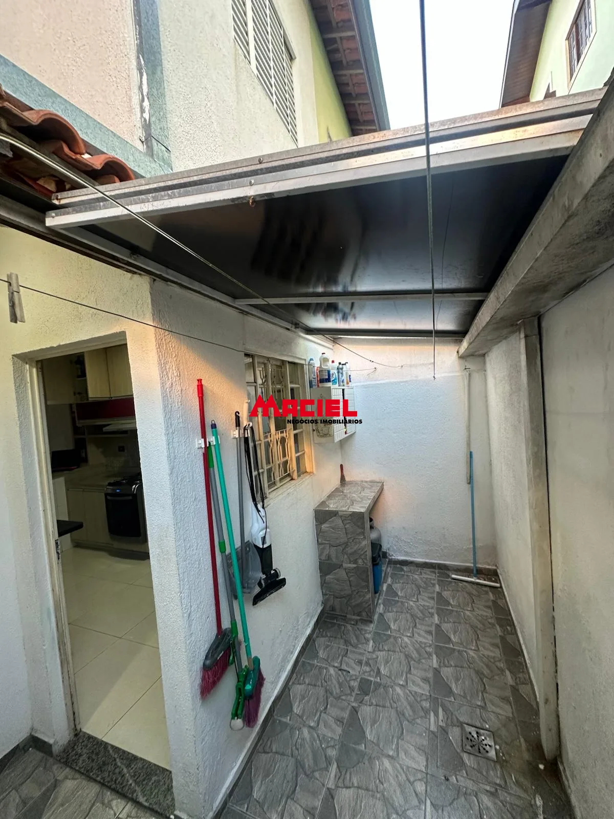 Comprar Casa / Sobrado em S&atilde;o Jos&eacute; dos Campos R$ 426.000,00 - Foto 7