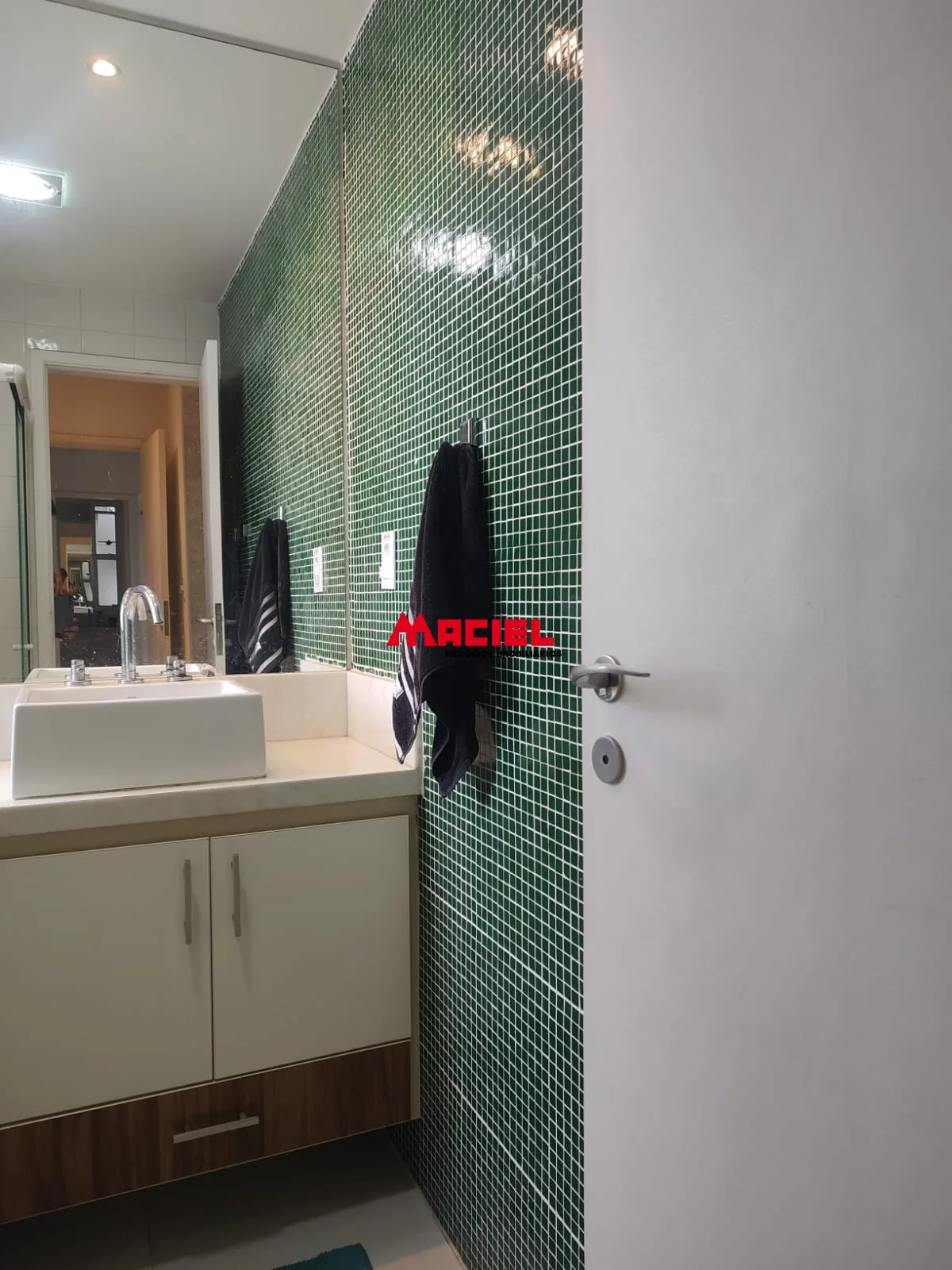 Comprar Apartamento / Padr&atilde;o em S&atilde;o Jos&eacute; dos Campos R$ 1.390.000,00 - Foto 25