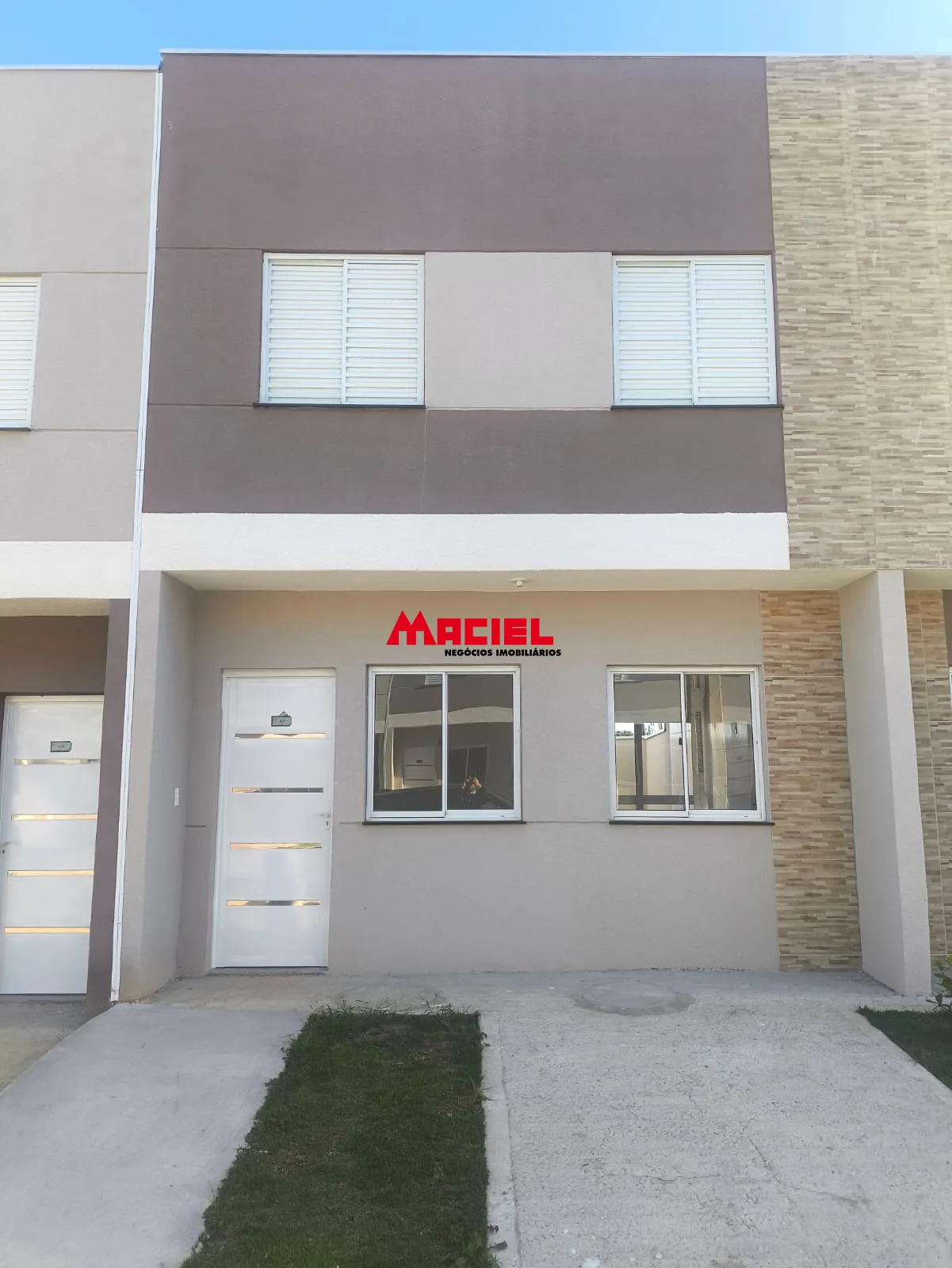Alugar Casa / Condom&iacute;nio em S&atilde;o Jos&eacute; dos Campos R$ 2.100,00 - Foto 1