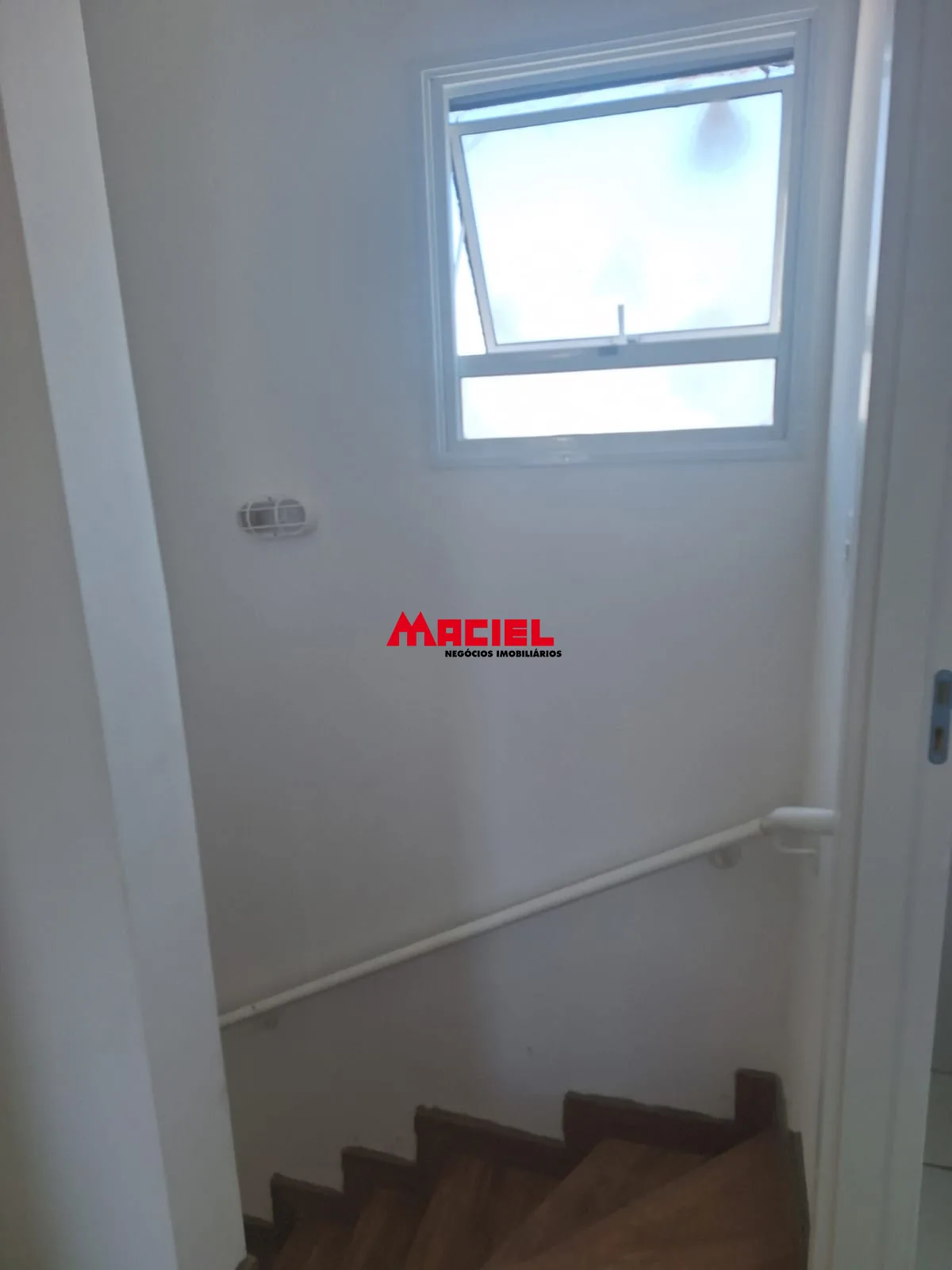 Alugar Casa / Condom&iacute;nio em S&atilde;o Jos&eacute; dos Campos R$ 2.100,00 - Foto 6
