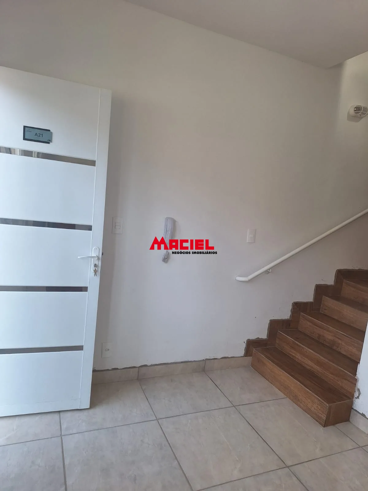 Alugar Casa / Condom&iacute;nio em S&atilde;o Jos&eacute; dos Campos R$ 2.100,00 - Foto 14