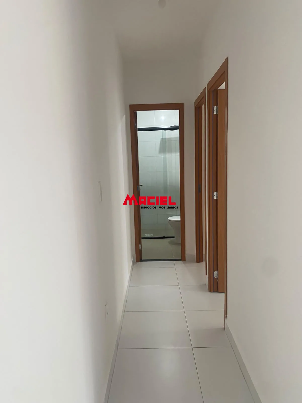 Alugar Apartamento / Padr&atilde;o em S&atilde;o Jos&eacute; dos Campos R$ 1.400,00 - Foto 4