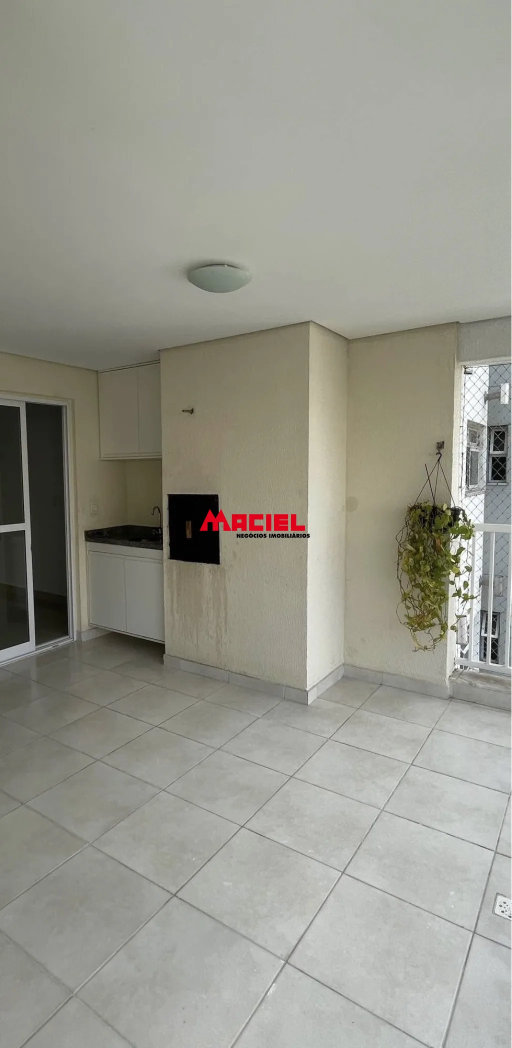 Alugar Apartamento / Padr&atilde;o em S&atilde;o Jos&eacute; dos Campos R$ 5.000,00 - Foto 2