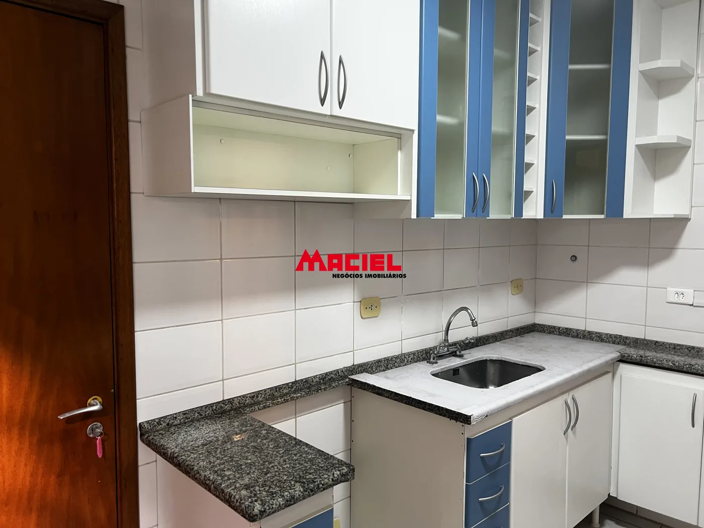 Comprar Casa / Condom&iacute;nio em S&atilde;o Jos&eacute; dos Campos R$ 950.000,00 - Foto 12