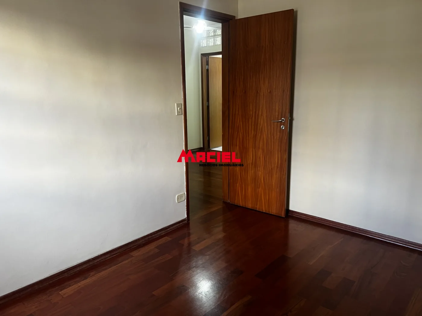 Comprar Casa / Condom&iacute;nio em S&atilde;o Jos&eacute; dos Campos R$ 950.000,00 - Foto 15