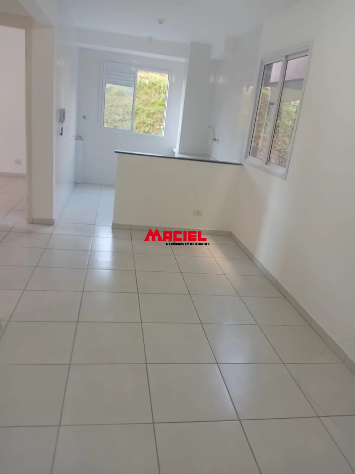 Alugar Apartamento / Padr&atilde;o em S&atilde;o Jos&eacute; dos Campos R$ 1.100,00 - Foto 2