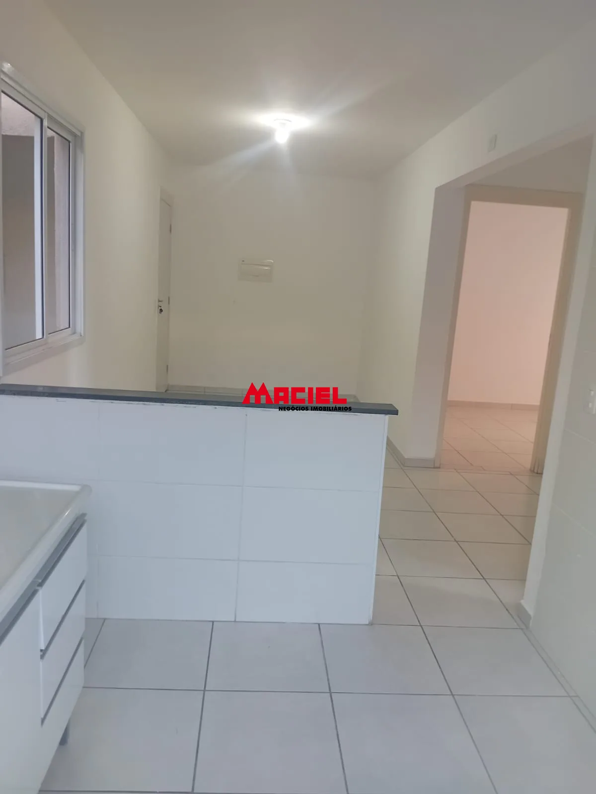Alugar Apartamento / Padr&atilde;o em S&atilde;o Jos&eacute; dos Campos R$ 1.100,00 - Foto 8