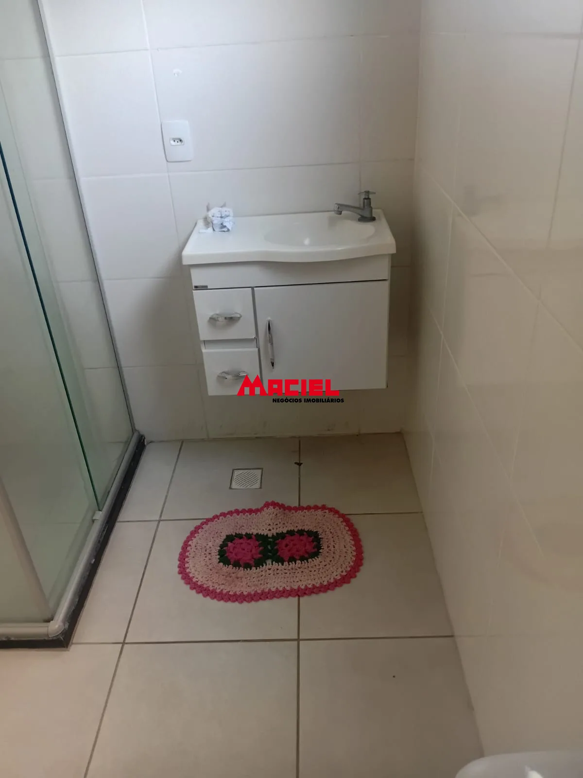 Alugar Apartamento / Padr&atilde;o em S&atilde;o Jos&eacute; dos Campos R$ 1.100,00 - Foto 11